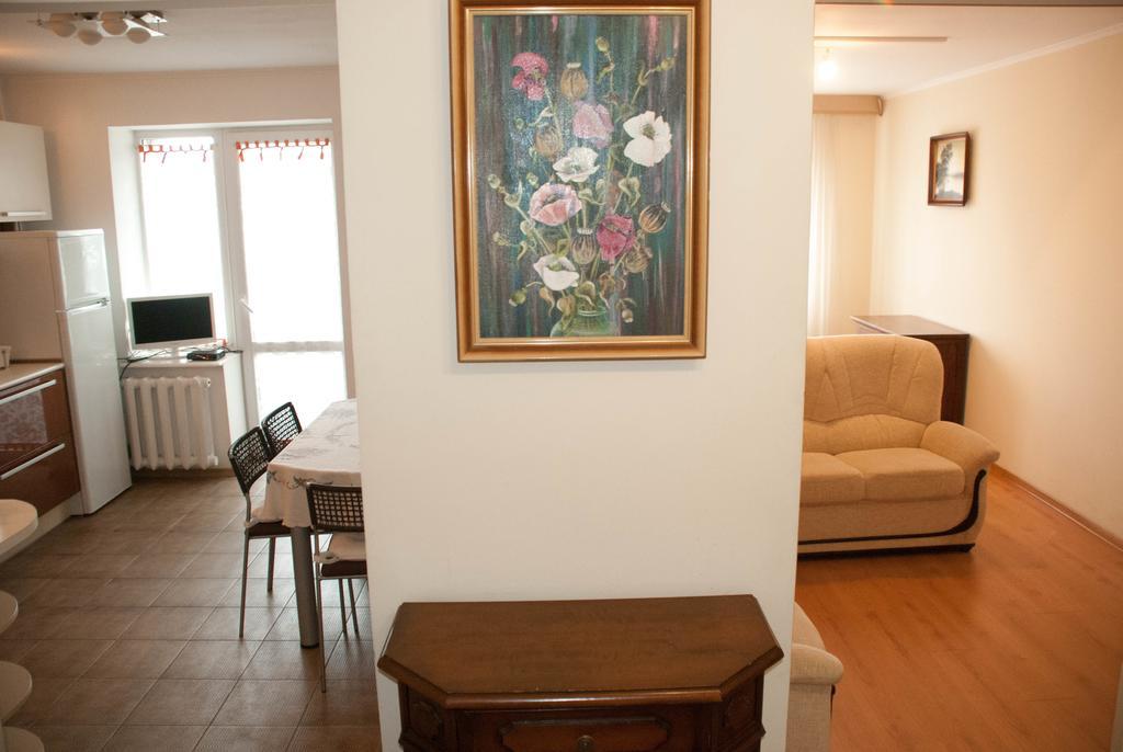 Apartment On Akademika Lazarenka 48A Liov Exterior foto